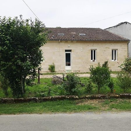 Petit-Palais-et-Cornemps Longere Du Chateau Vieux Mougnac מראה חיצוני תמונה